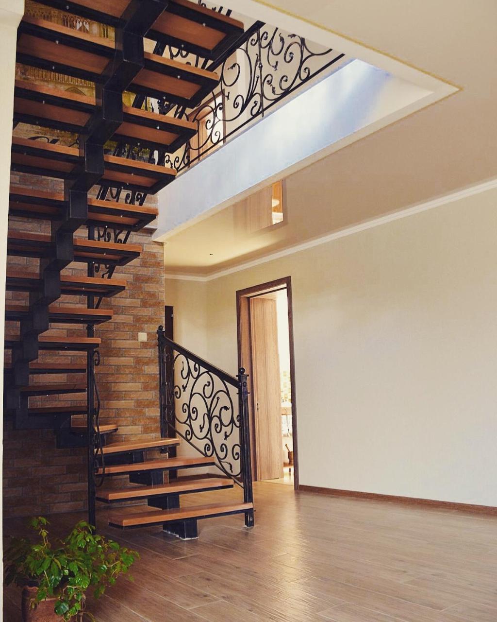 Ia'S Guest House Kazbegi Exterior foto