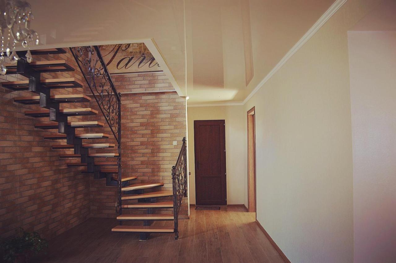 Ia'S Guest House Kazbegi Exterior foto