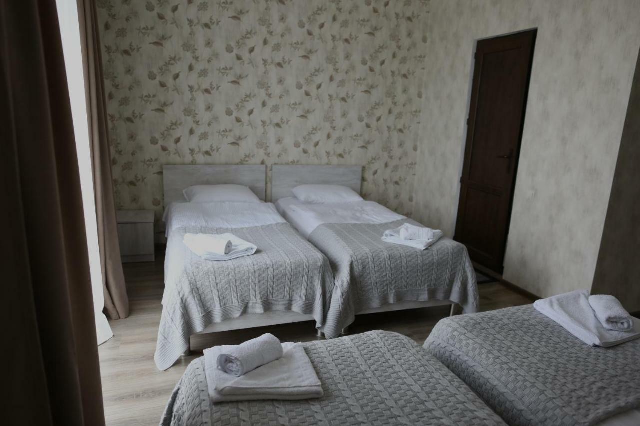 Ia'S Guest House Kazbegi Exterior foto