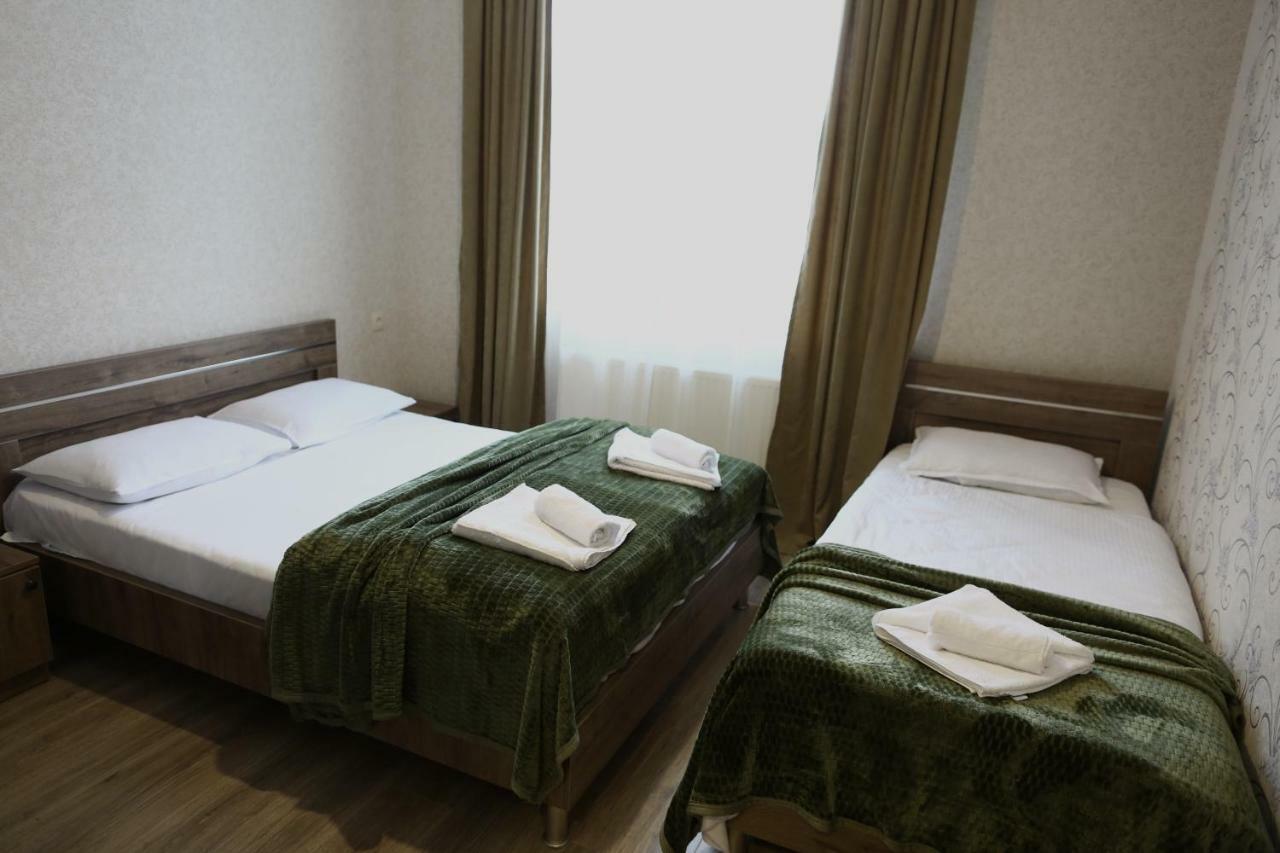 Ia'S Guest House Kazbegi Exterior foto