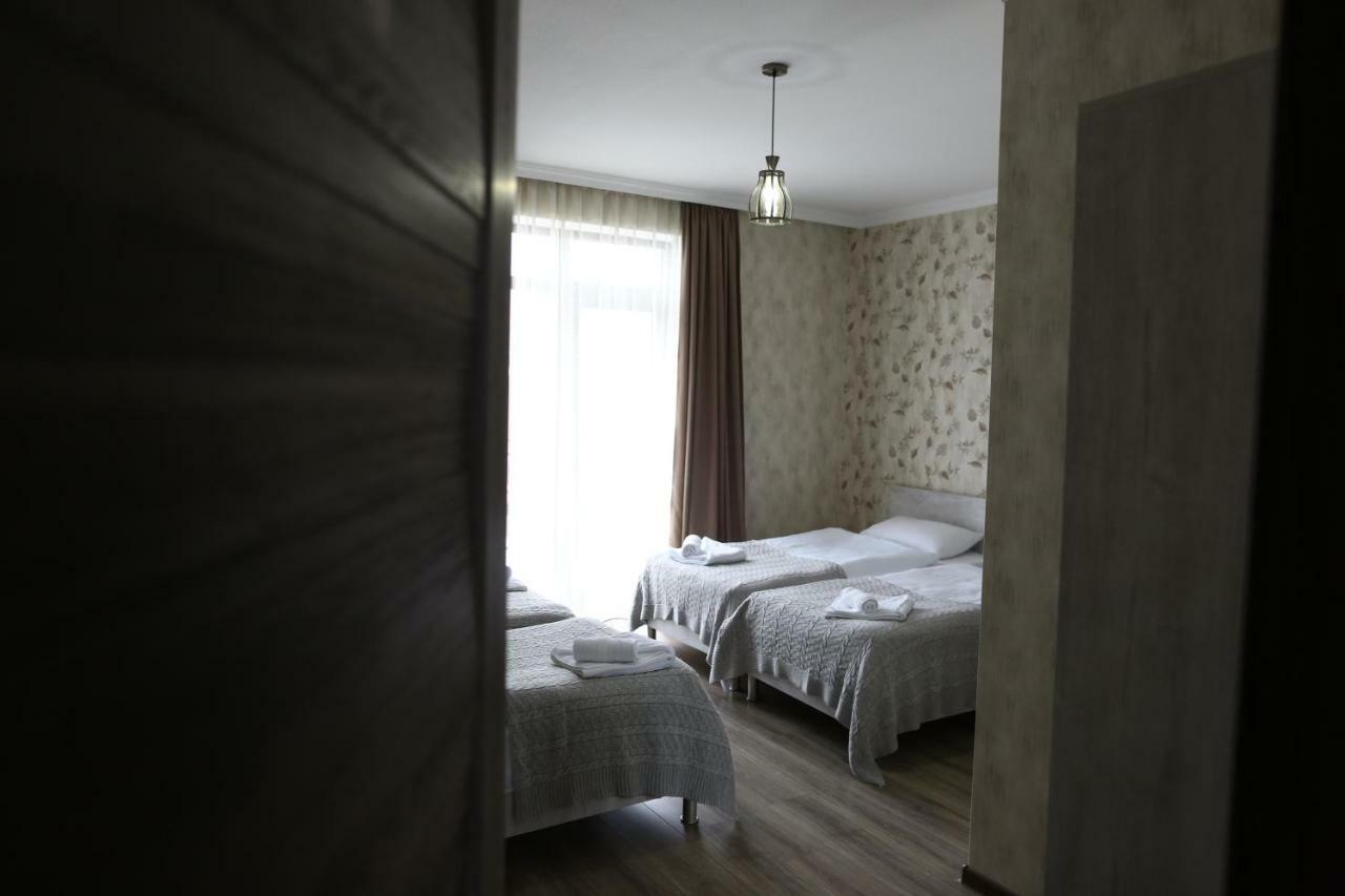 Ia'S Guest House Kazbegi Exterior foto